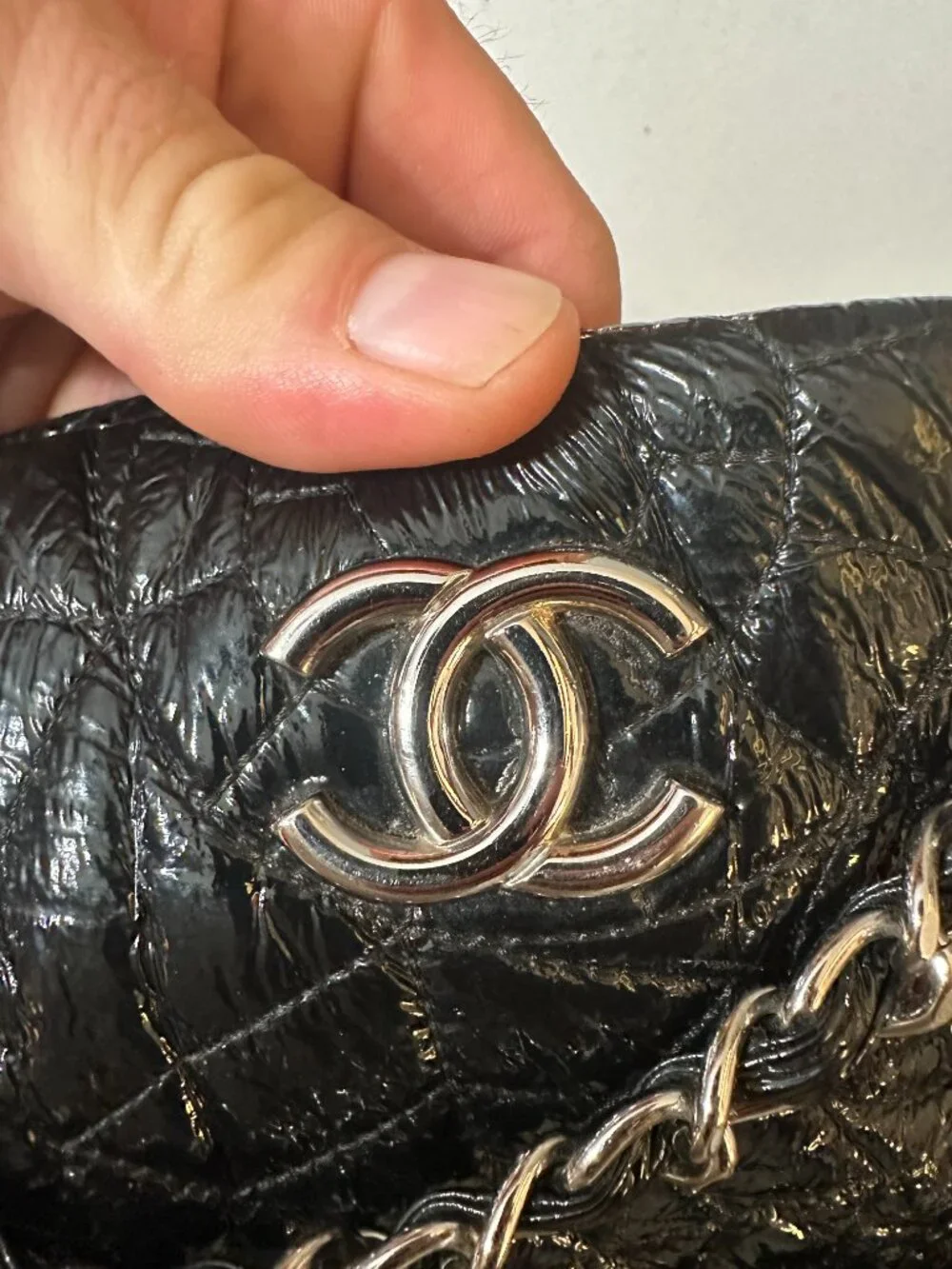 Chanel Graphic Edge Tote Patent Vinyl East West Black 2008 Silver Hardware - Picture 7 of 10